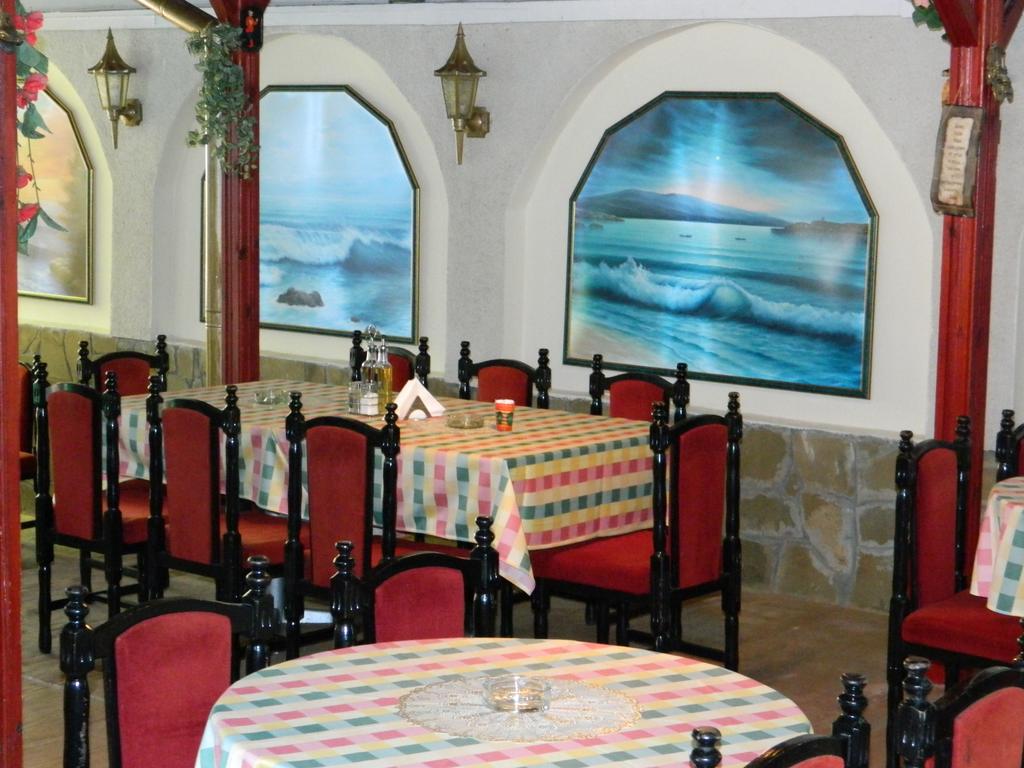 ANDREEV_FAMILY_HOTEL_NESSEBAR_BULGARIA_AIR_TOUR_TRAVEL